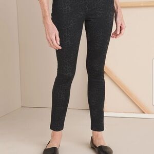 Chico's Animal print Leggings
